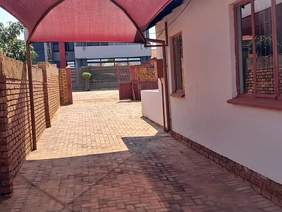 2 Bedroom House To Rent in Soshanguve WW, Soshanguve - 6lNz.webp