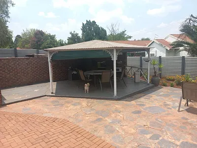 6 Bedroom House For Sale in Centurion - sVRl.webp