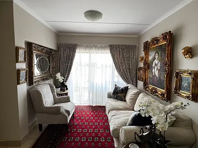 2 Bedroom Apartment For Sale in Pretoria - jpNx.webp