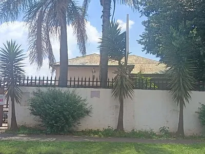 2 Bedroom House For Sale in Johannesburg - PpBz.webp