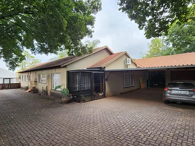 8 Bedroom House For Sale in Wierda Park, Centurion - MYfD.webp