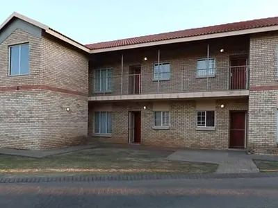 2 Bedroom Apartment To Rent in Rustenburg - G8pe.webp