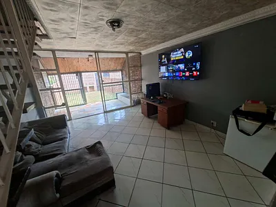 2 Bedroom Townhouse For Sale in Pretoria - CKEp.webp