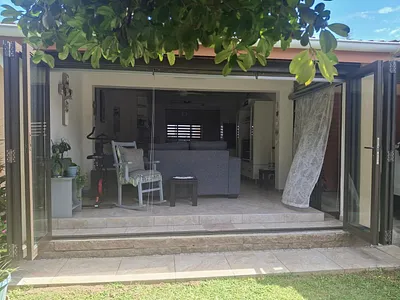 2 Bedroom Townhouse For Sale in Margate - LRRj.webp