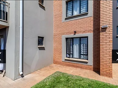 2 Bedroom Apartment For Sale in Pretoria - Fy7N.webp