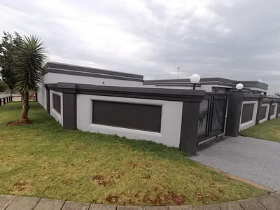 3 Bedroom House To Rent in Tembisa - 4pba.webp