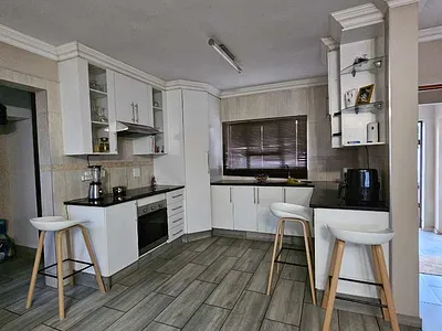 3 Bedroom House For Sale in Akasia - Gx3s.webp