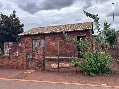 2 Bedroom House For Sale in Soshanguve South Ext 13, Soshanguve South - YEDj.webp