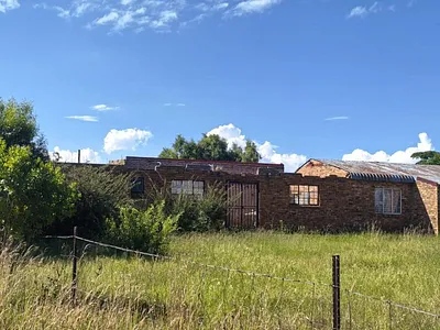 3 Bedroom House For Sale in Oranjeville - oypg.webp
