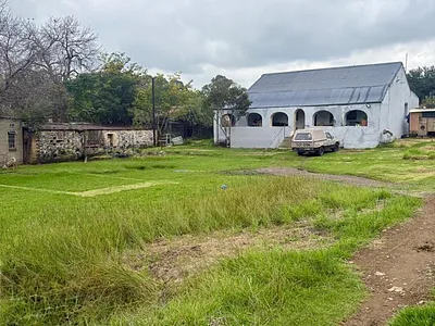 3 Bedroom House For Sale in Heilbron - img