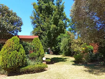 5 Bedroom House For Sale in Pretoria - Jpy1.webp