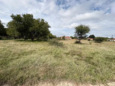 Vacant Land For Sale in Heilbron - 74co.webp