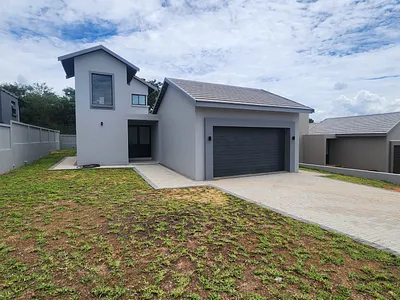 3 Bedroom Townhouse For Sale in Nelspruit - ZU0p.webp