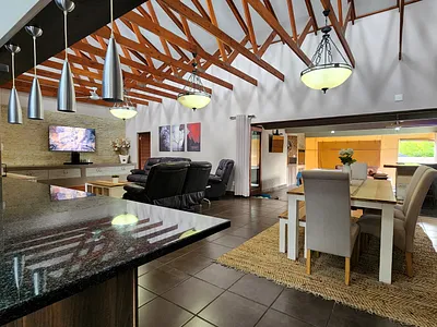 4 Bedroom Townhouse For Sale in Nelspruit - l5nO.webp