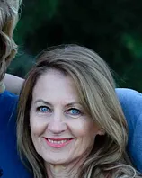 Estelle Du Toit - ahER.webp