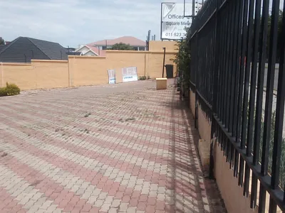 4 Bedroom House For Sale in Risidale, Randburg - hsvK.webp