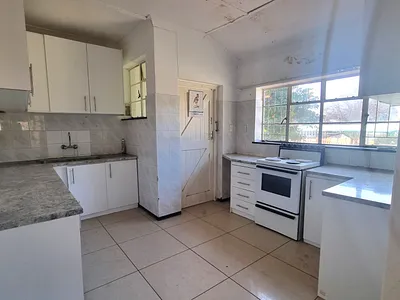3 Bedroom House For Sale in Stilfontein Ext 1, Stilfontein - B6aU.webp
