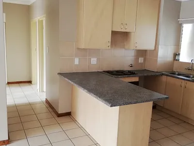3 Bedroom Apartment For Sale in Glen Lauriston, Centurion - R4ar.webp