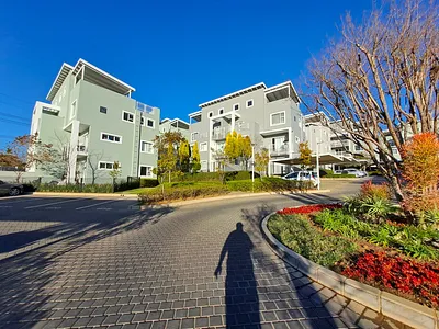 1 Bedroom Apartment For Sale in Paulshof, Sandton - 7rpR.webp