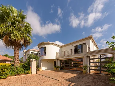 5 Bedroom House For Sale in Raslouw Glen, Centurion - RTml.webp
