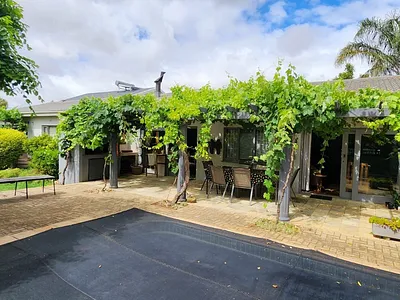 4 Bedroom House For Sale in Panorama, Malmesbury - v9HX.webp