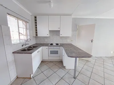 1 Bedroom Apartment For Sale in Highveld, Centurion - gGlE.webp