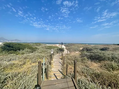 2 Bedroom Apartment For Sale in Lagoon Beach, Milnerton - gVmK.webp