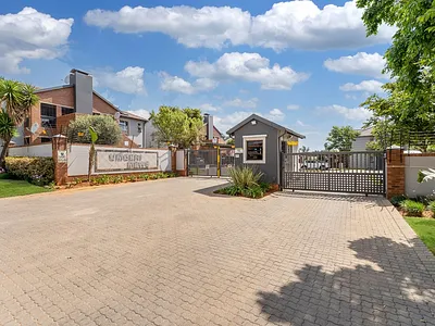 2 Bedroom Apartment For Sale in Terenure, Kempton Park - xMzb.webp