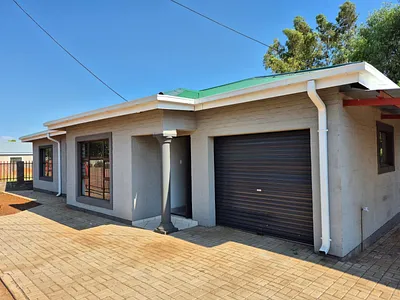 3 Bedroom House For Sale in Wrenchville, Kuruman - Wxo2.webp