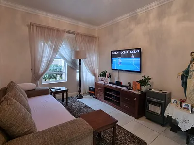 5 Bedroom House For Sale in Edenvale - a3xP.webp