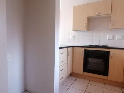 2 Bedroom Apartment For Sale in Sandton - 09uy.webp