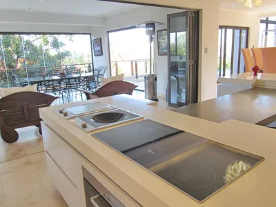 6 Bedroom House For Sale in Ballito - ZTBp.webp