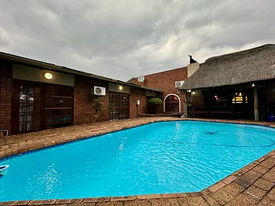 4 Bedroom House For Sale in Secunda - BHLm.webp