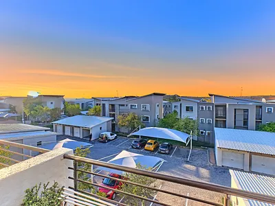 1 Bedroom Apartment For Sale in Sandton - 5wmt.webp
