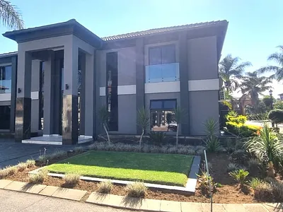 4 Bedroom House For Sale in Boksburg - biIU.webp