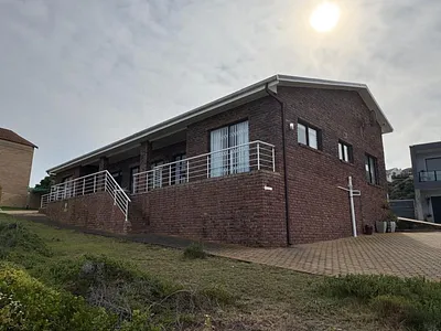 5 Bedroom House For Sale in Mossel Bay - S09U.webp