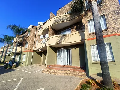 2 Bedroom Apartment For Sale in Centurion - TMuI.webp