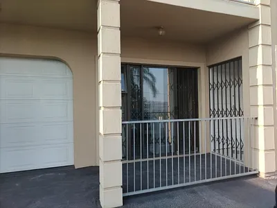 7 Bedroom House For Sale in Pinetown - img
