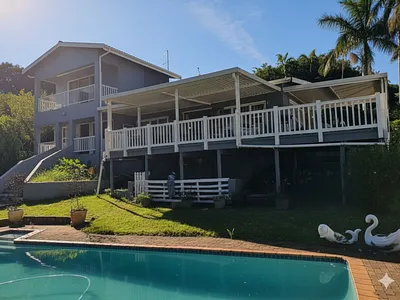 3 Bedroom House For Sale in Port Shepstone - RlSV.webp