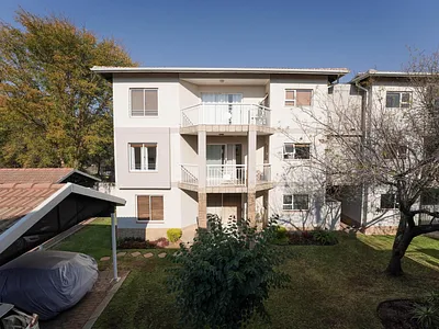 2 Bedroom Apartment For Sale in Sandton - B9qy.webp