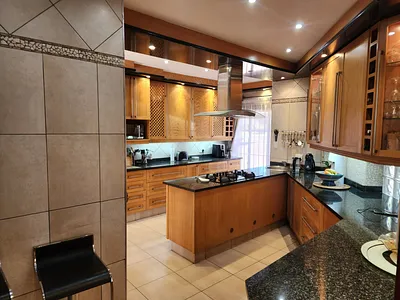 3 Bedroom House For Sale in Sandton - xvQ9.webp
