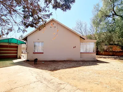 3 Bedroom House For Sale in Stilfontein - QicZ.webp