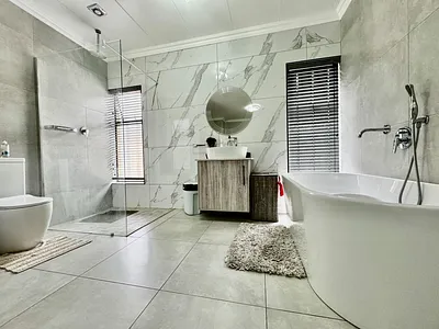 3 Bedroom House For Sale in Secunda - 71uf.webp