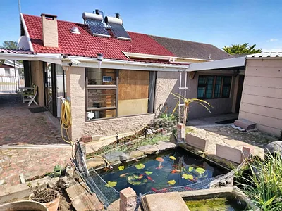 3 Bedroom House For Sale in Wilderness - KcS6.webp