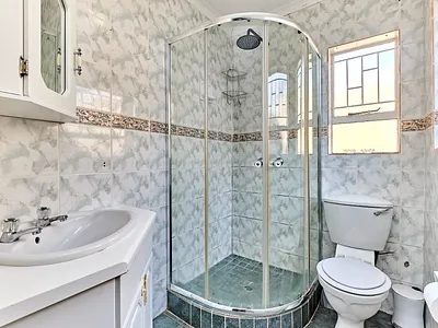 3 Bedroom Townhouse For Sale in Roodepoort - O0Mx.webp