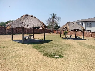 2 Bedroom Townhouse For Sale in Midrand - img