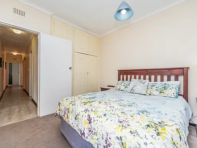 4 Bedroom House For Sale in Roodepoort - g9WQ.webp