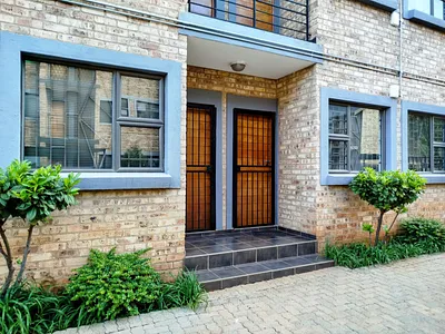 2 Bedroom Apartment For Sale in Potchefstroom - AItb.webp