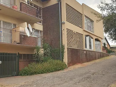 Commercial Property For Sale in Roodepoort - puym.webp