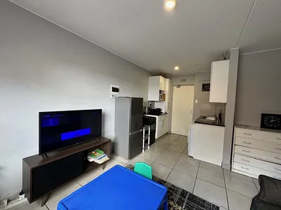 2 Bedroom Apartment For Sale in Midrand - g1Rw.webp